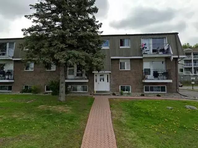 Apartment for rent in Mulhurst Bay, Ontario