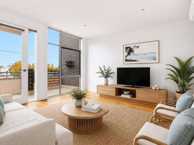 Apartment for sale in Parkdale, Melbourne
