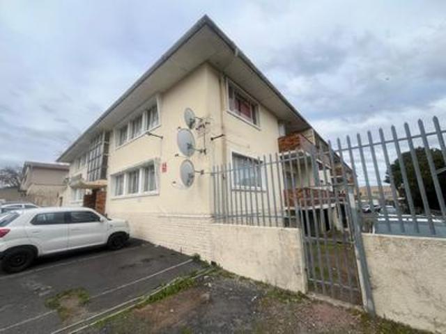 Apartment for sale in Parow, Western Cape
