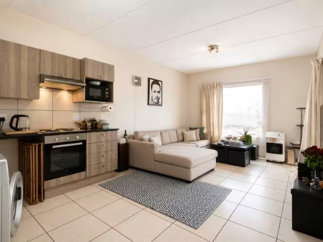 Apartment for sale in Paulshof, Sandton