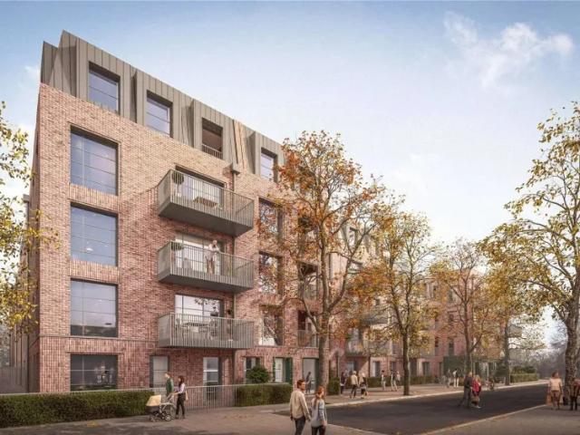 Apartment for sale in Poplar Grove, Greater London