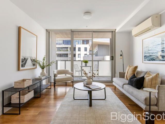 Apartment for sale in Port Melbourne, Melbourne
