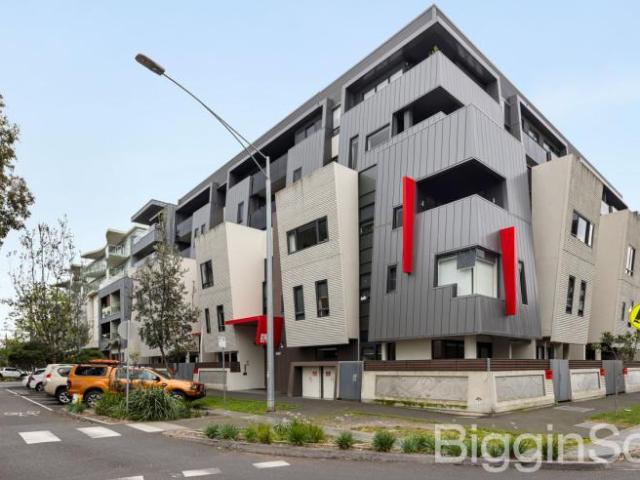 Apartment for sale in Port Melbourne, Melbourne