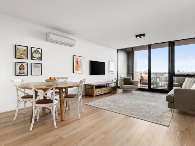 Apartment for sale in Port Melbourne, Melbourne