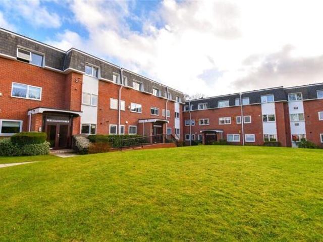 Apartment for sale in Prenton, Noctorum