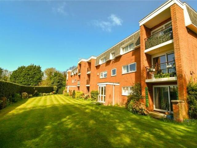 Apartment for sale in Prenton, Noctorum