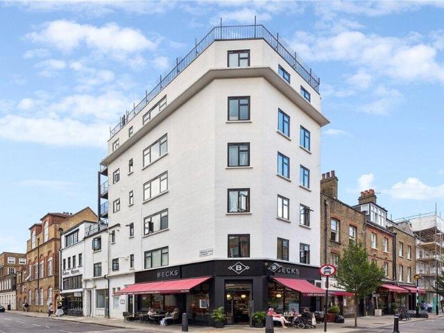 Apartment for sale in Cat Hill, England