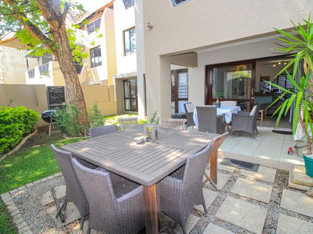 Apartment for rent in Douglasdale, Randburg