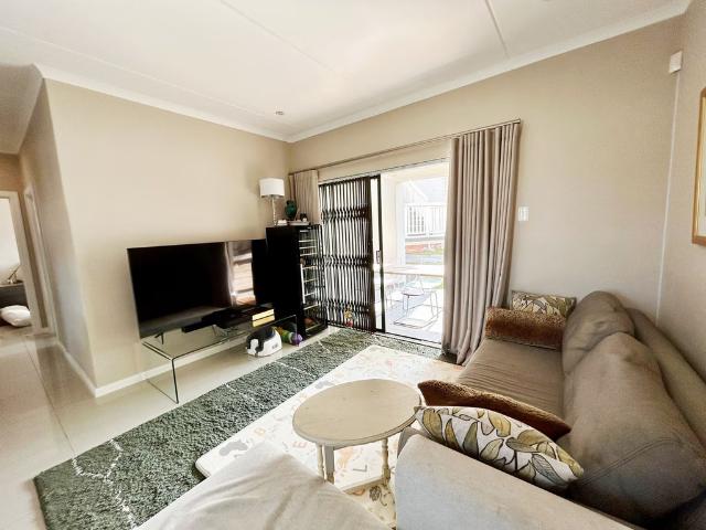Apartment for rent in Nelson Mandela Bay Ward 6, Gqeberha (Port Elizabeth)