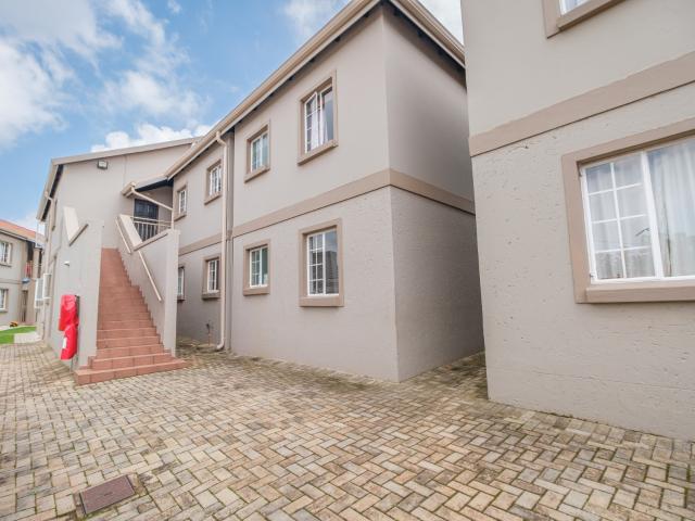 Apartment for rent in Nooitgedacht, Gauteng