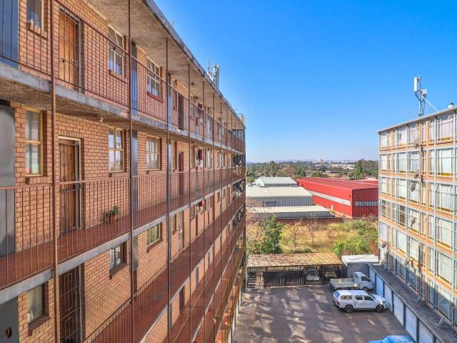 Apartment for rent in Waterkloof, Gauteng