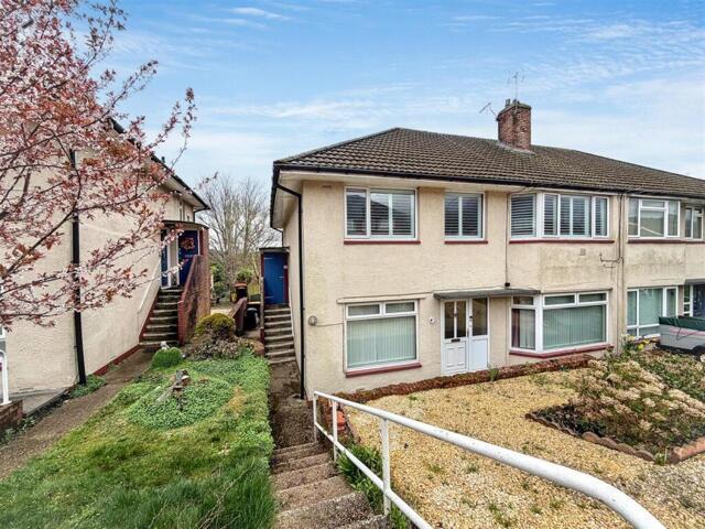 Apartment for sale in Rogerstone, Wales