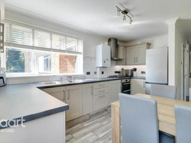 Apartment for sale in Romford
