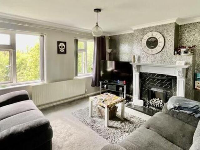 Apartment for sale in Rotherham, Aughton