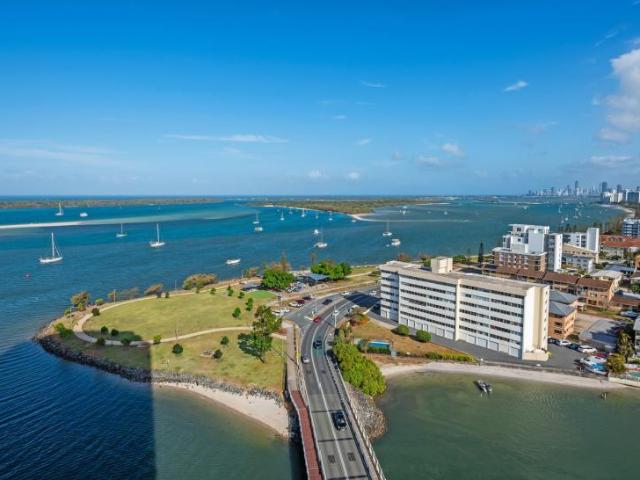 Apartment for sale in Runaway Bay, Gold Coast City