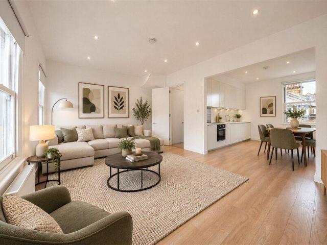 Apartment for sale in Cat Hill, England