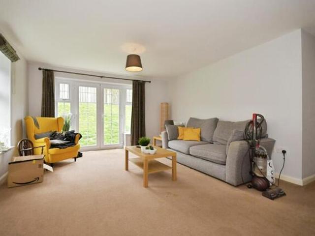Apartment for sale in Gunthwaite and Ingbirchworth, Ingbirchworth
