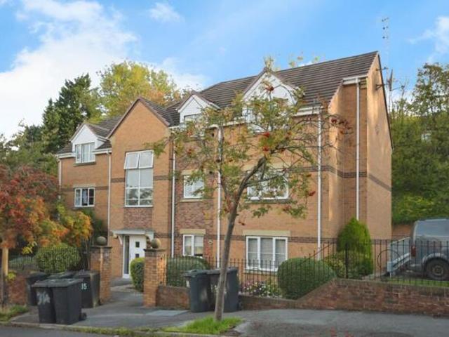 Apartment for sale in Woodseats, South Yorkshire