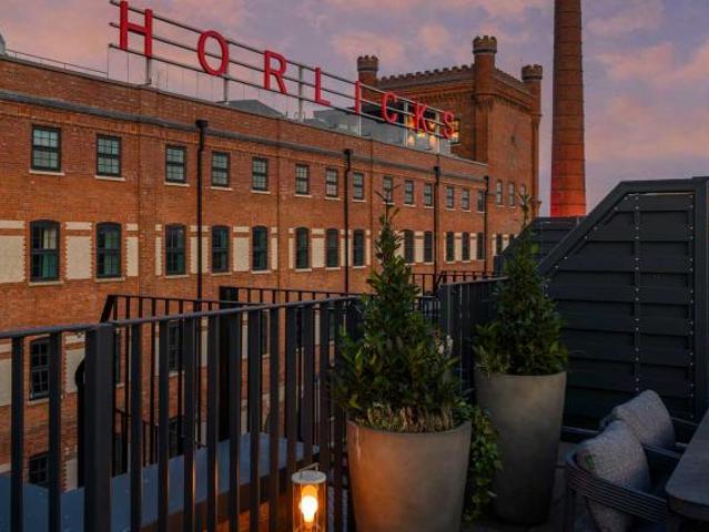 Apartment for sale in Slough