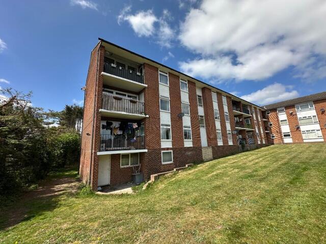 Apartment for sale in Slough, Isle Of Man