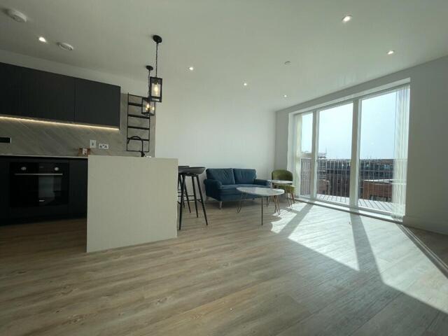 Apartment for sale in Slough
