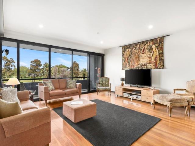 Apartment for sale in South Melbourne, Melbourne