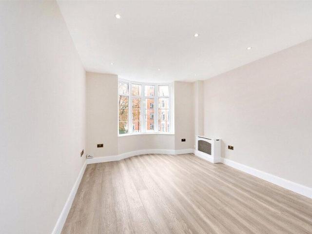 Apartment for rent in Cat Hill, England