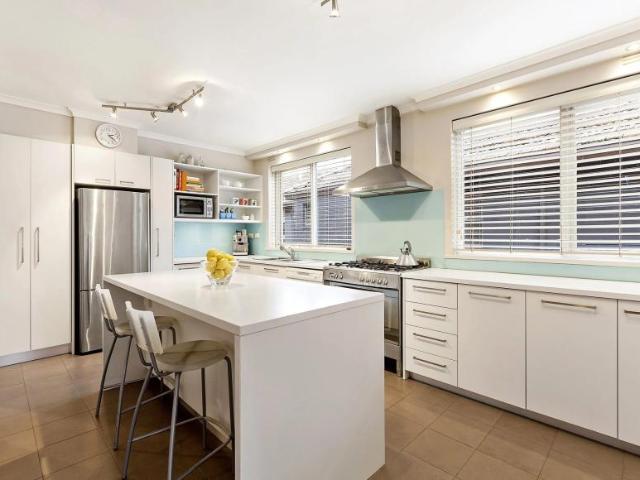 Apartment for rent in St Kilda, Melbourne
