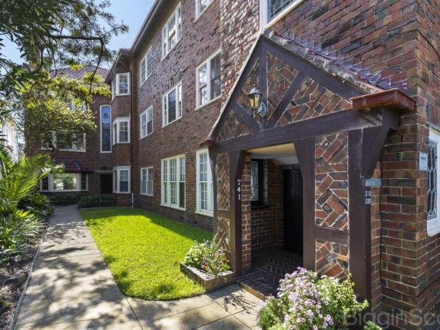 Apartment for sale in St Kilda West, Melbourne