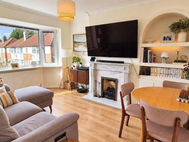 Apartment for sale in St Marks, Maidenhead