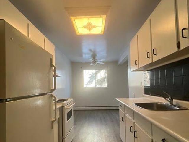 House for rent in Wedgewood, Alberta