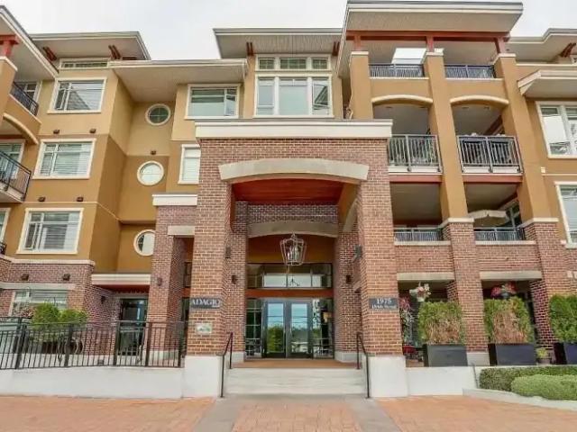 Apartment for rent in Surrey, British Columbia