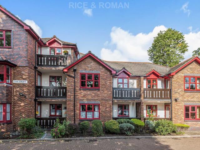 Apartment for rent in Woodcote, Epsom