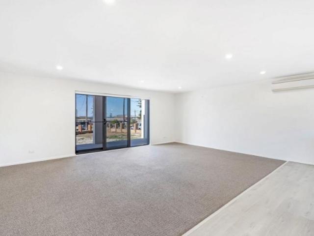 Apartment for rent in The Entrance, New South Wales