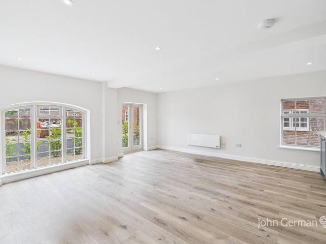 Apartment for rent in Beamhurst, Staffordshire