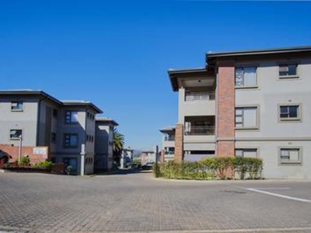 Apartment for sale in Vosloorus, Gauteng