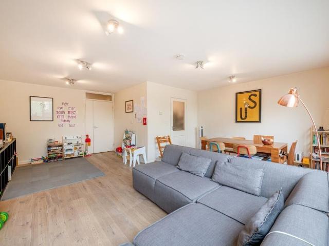 Apartment for rent in Chalk Farm, Greater London