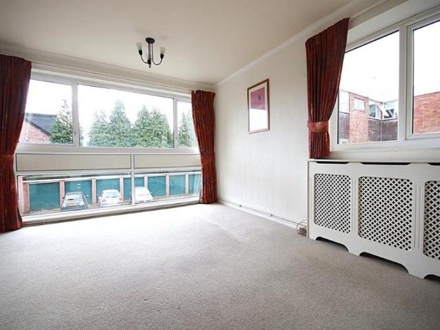 Apartment for rent in Colshaw Farm, Wilmslow