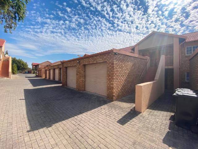 Apartment for rent in Tshwane Ward 57, Centurion