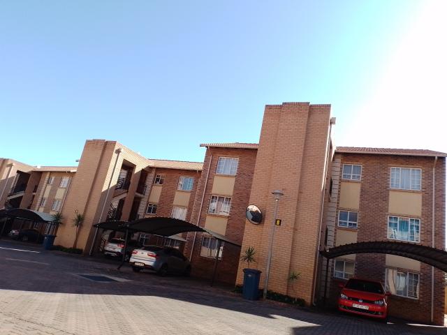 Apartment for rent in Waterkloof, Gauteng