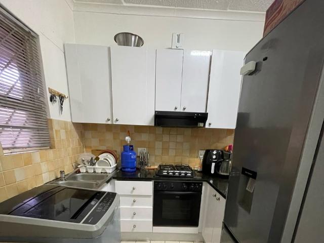 Apartment for rent in Athlone, Cape Town