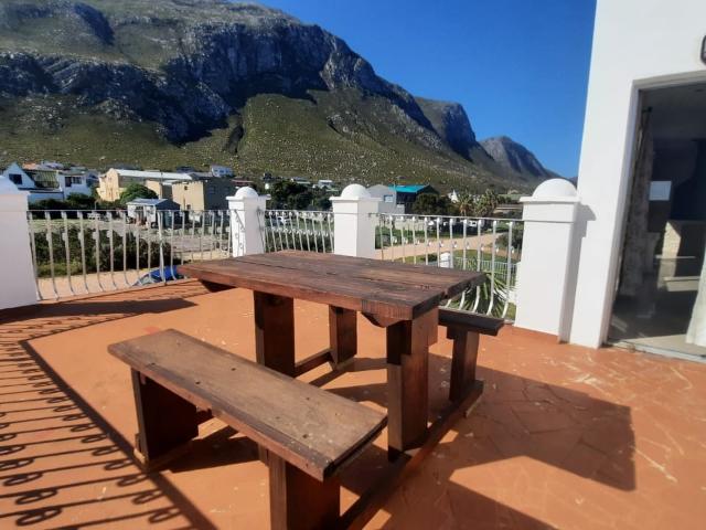 Apartment for rent in Baardskeerdersbos, Western Cape