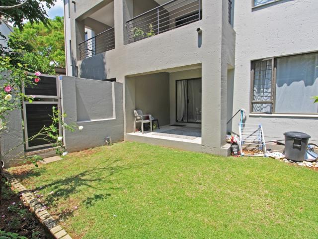 Apartment for rent in Johannesburg Ward 102, Randburg