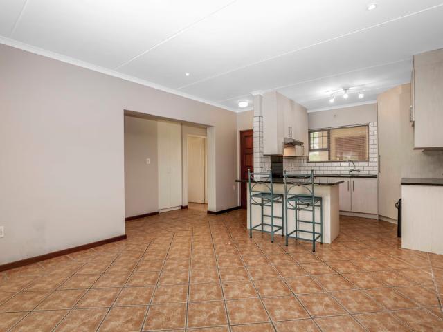 Apartment for rent in River Club, Sandton