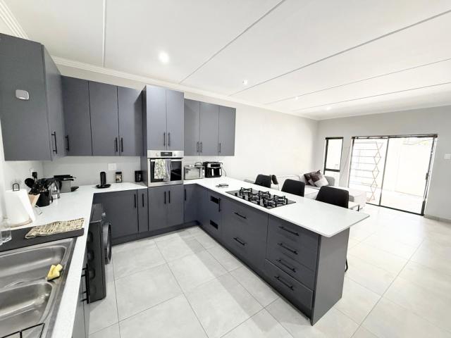 Apartment for rent in Randburg, Gauteng