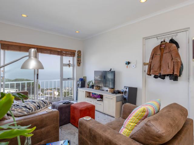 Apartment for rent in Camps Bay, Cape Town