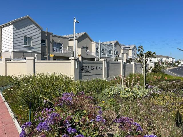 Apartment for rent in Parklands, Western Cape