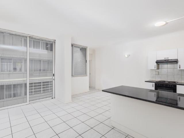 Apartment for rent in Foreshore, Cape Town