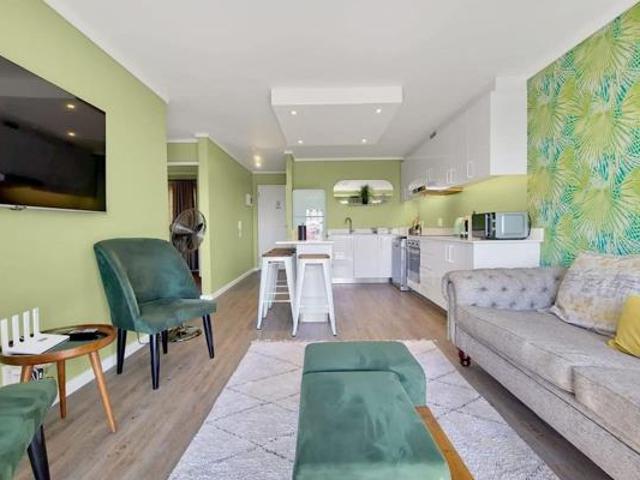 Apartment for rent in Foreshore, Cape Town