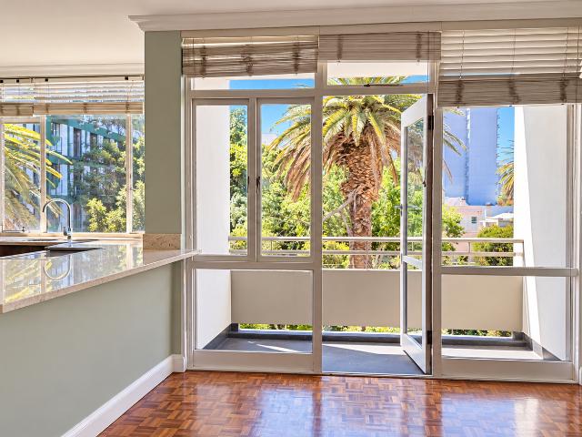 Apartment for rent in Foreshore, Cape Town